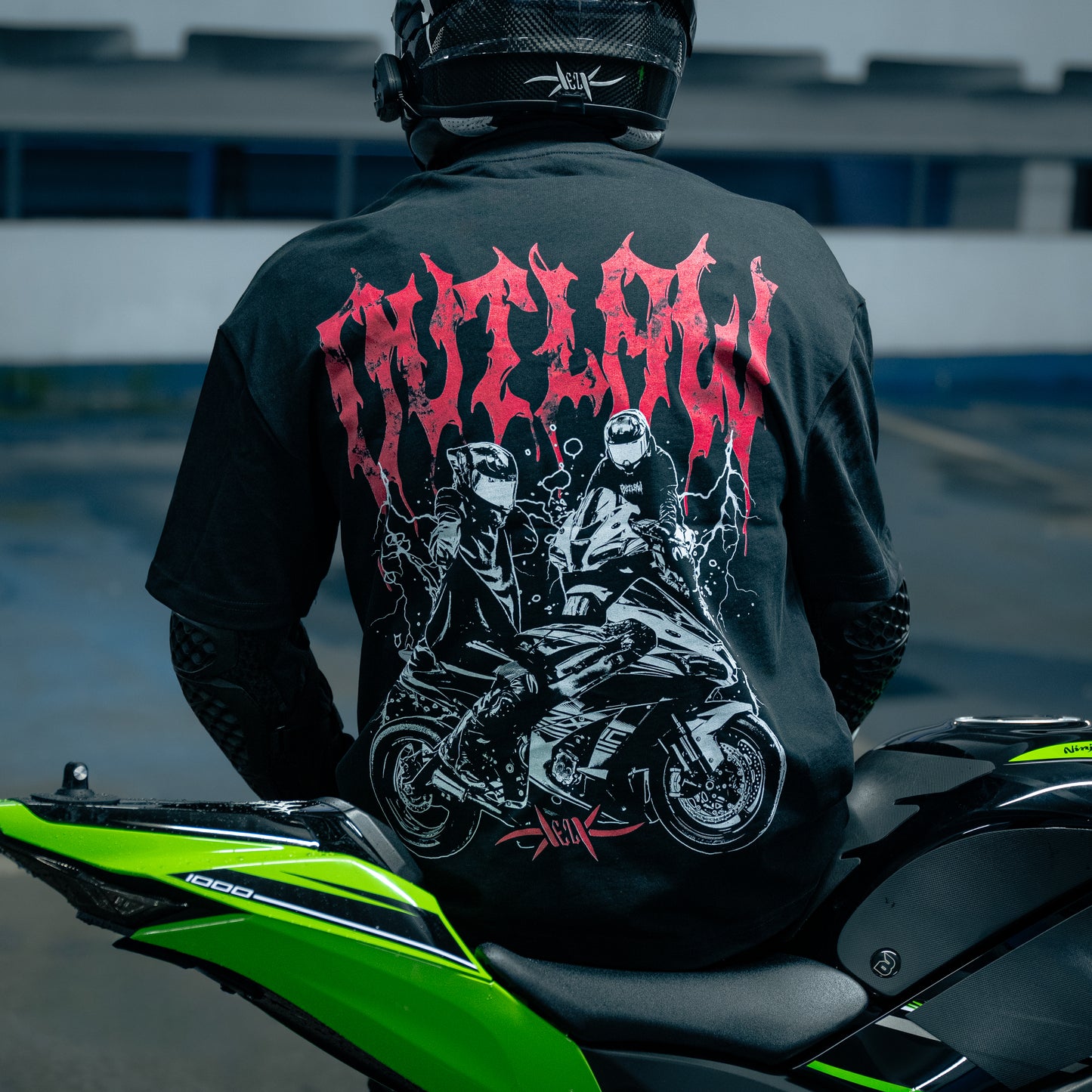 OUTLAW - T-Shirt - Black