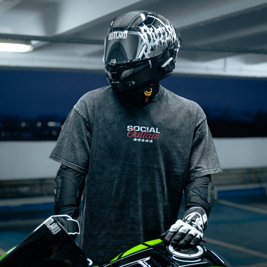 'SOCIAL OUTLAW' T-Shirt
