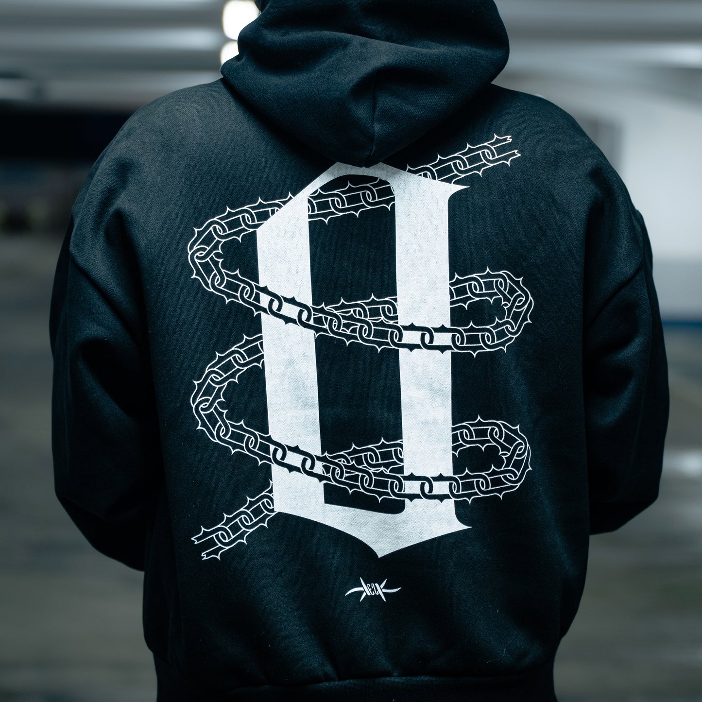 CHAINED - Hoodie - Heavyweight - Black