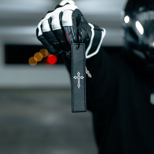OUTLAW - Keychain - Black